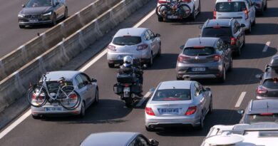 L’inter-files interdit pour les motards en janvier ? Voilà ce qu’ils en pensent (et ce que pensent les automobilistes)