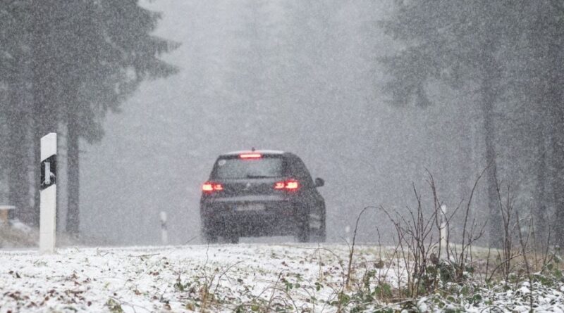 Météo : Les images de l'« orage de neige » qui a surpris les automobilistes dans l’Est de la France