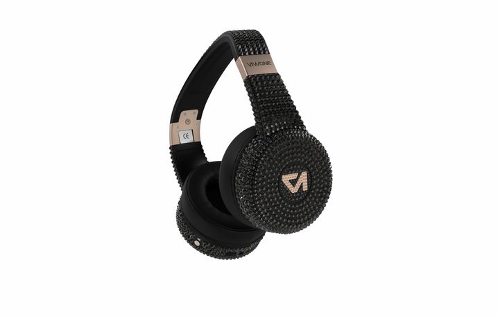 Le casque audio Eternal de Viwone, recouvert de cristaux Swarovski.