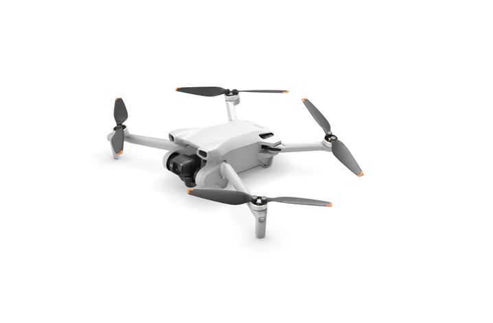 Le drone DJI Mini 3 propose, pour un budget modéré, une approche déjà très aboutie de monde du drone de loisir.