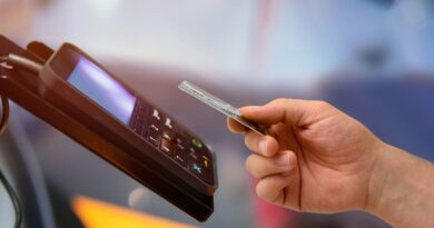 Paiement électronique en Algérie : cap sur les cartes sans contact et le paiement mobile pour 2025