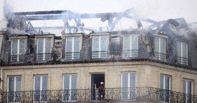 Paris : Un impressionnant incendie en cours près de la gare Saint-Lazare, un blessé léger pour le moment