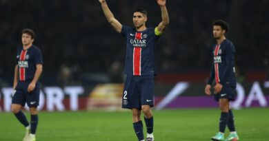 PSG - OL : Chant insultant, Hakimi pour calmer les supporters… Pourquoi le match a été interrompu ?