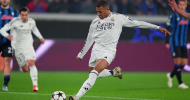 Real Madrid : Kylian Mbappé marque encore mais est poursuivi par la guigne, blessé et remplacé avant la mi-temps