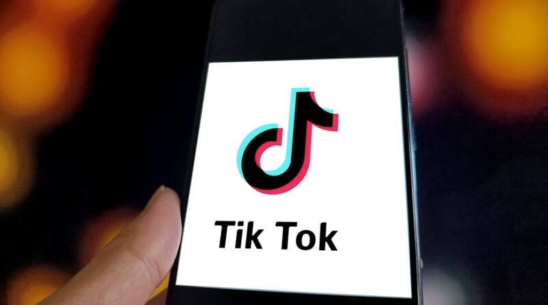 TikTok : L’Albanie va interdire le réseau social pendant au moins un an après la mort d’un collégien