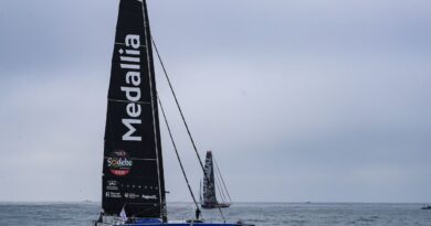 Vendée Globe : Frayeur pour la britannique Pip Hare, son bateau a démâté