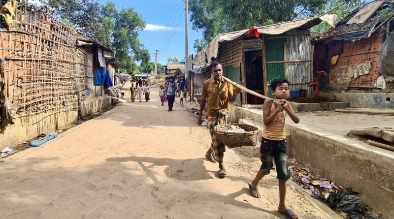 Violence des gangs et mariages arrangés: l'enfance est courte pour les Rohingyas