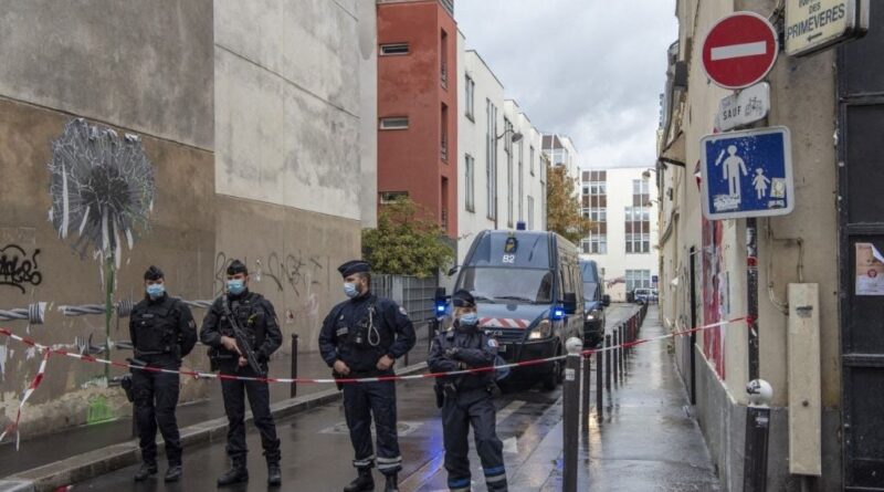 Attaque au hachoir visant Charlie Hebdo : « J’ai pris mon sac, j’ai sorti mon couteau »… L' « autre » procès « Charlie »