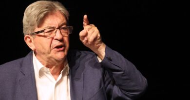 Cessez-le-feu Israël-Hamas : Mélenchon fustige « nos gouvernants qui ont encouragé le massacre » à Gaza