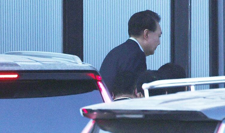 Corée du Sud : Le président Yook Suk Yeol a été (enfin) arrêté et fait valoir son droit au silence