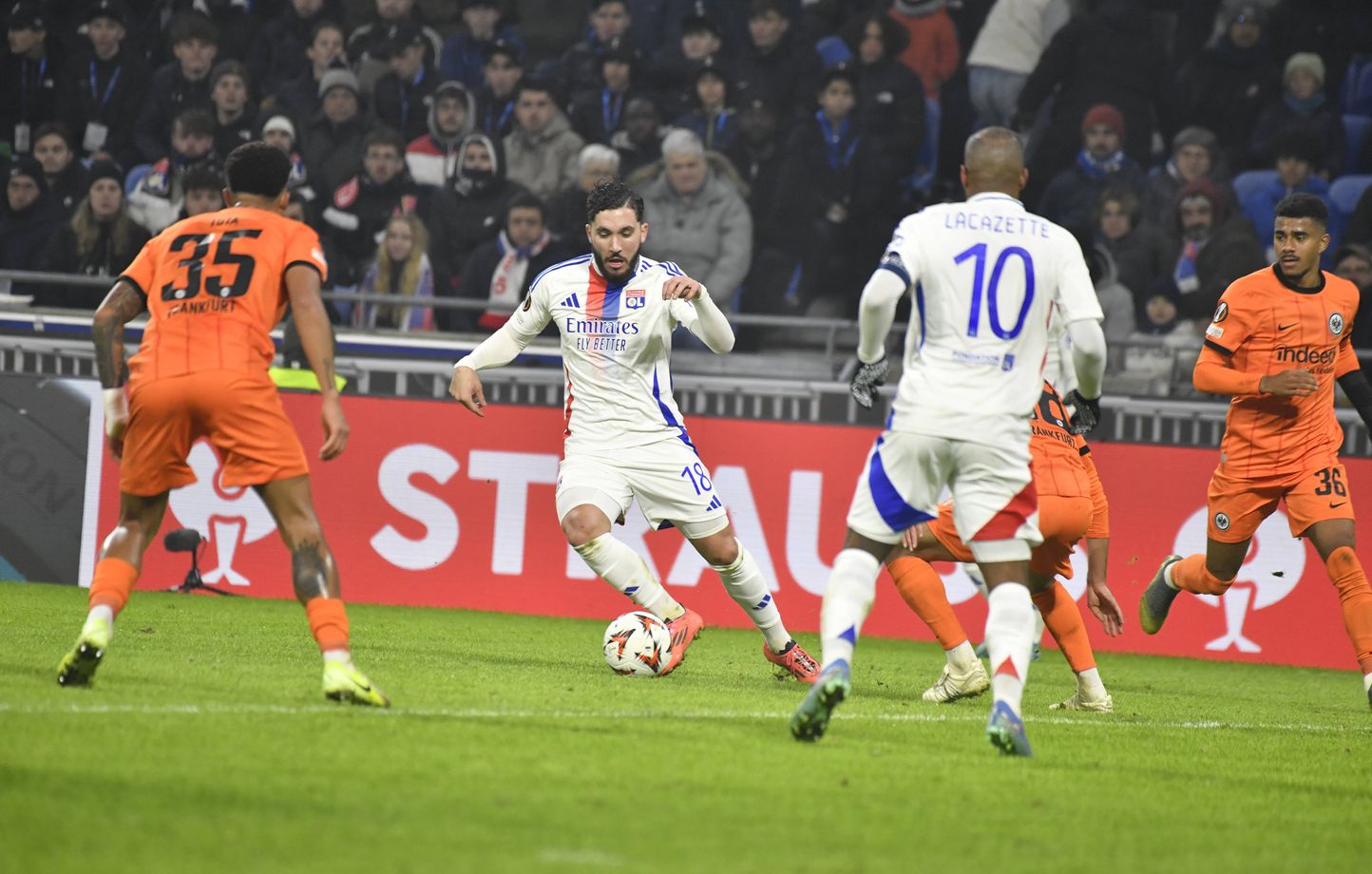 Cherki et Lacazette avaient livré un gros match de Ligue Europa contre Francfort, le 13 décembre dernier.