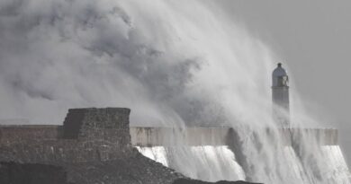 En images : La « bombe cyclonique » Eowyn a frappé l’Irlande et le Royaume-Uni avant d’arriver en France