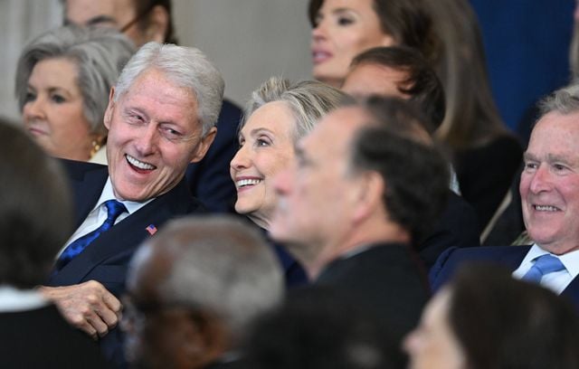 L’ancien président américain Bill Clinton et son épouse, Hillary, candidate à la présidentielle en 2016.