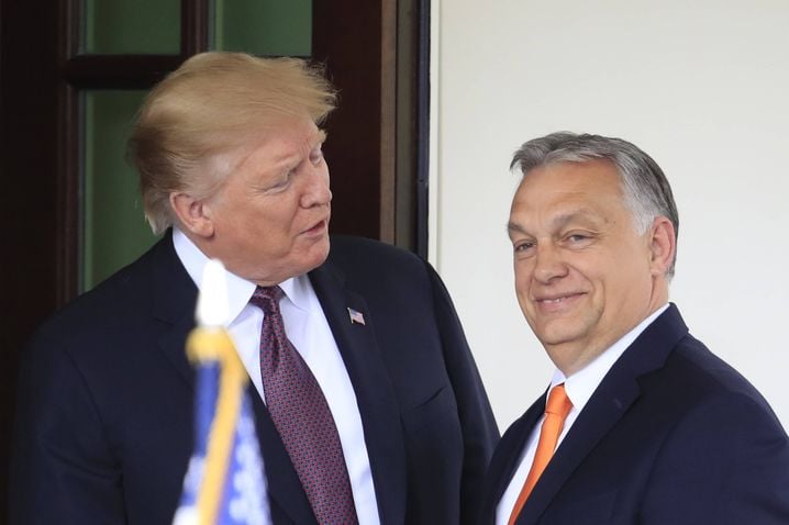 Viktor Orbán (ici aux côtés de Trump en 2019) est un des plus fidèles alliés de Donald Trump en Europe.