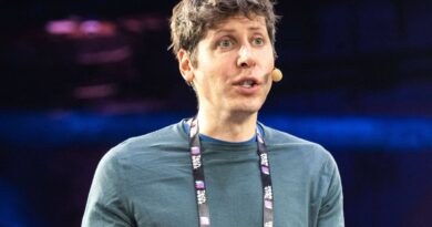 Etats-Unis : Sam Altman, PDG d’OpenAI, réfute les accusations d’agressions sexuelles de sa sœur à son encontre