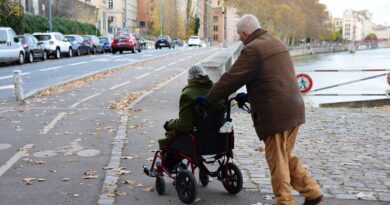 Handicap : Où en est la promesse d’Emmanuel Macron de rembourser intégralement les fauteuils roulants ?