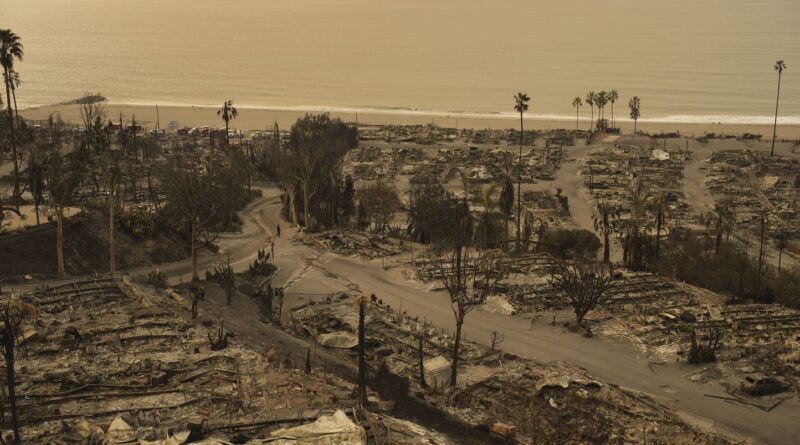 Incendies de Los Angeles : Les feux progressent encore, 12.000 bâtiments détruits