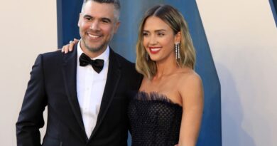 Jessica Alba et Cash Warren se seraient séparés… Khloé Kardashian a un peu trop trinqué pour sa sœur…