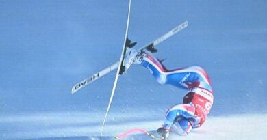 Kitzbühel : Nouvelle grosse chute pour Alexis Pinturault, évacué en hélicoptère