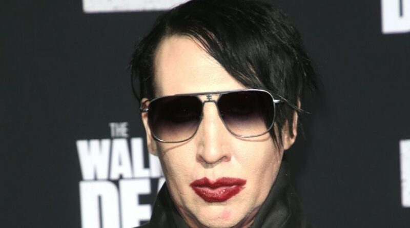 La réalisatrice d’un documentaire sur les accusations d’abus visant Marilyn Manson explique son approche