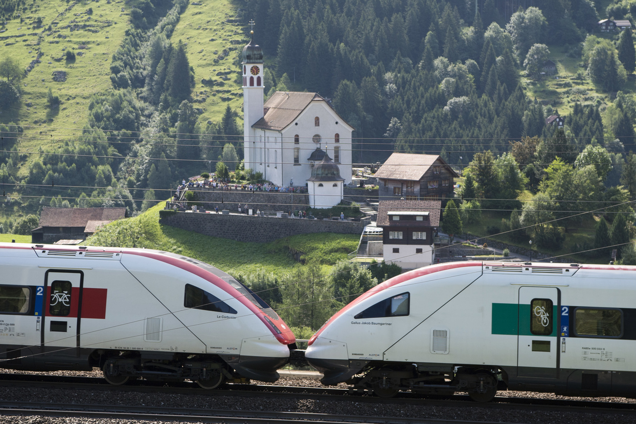 La célèbre église de Wassen, sur la route du Gothard.