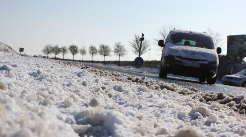 Météo : De la neige, du verglas… Quatre départements en alerte orange mercredi