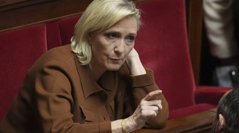 Procès des assistants du RN : Pour Bayrou, le procès de Marine Le Pen est « injuste » et « très dérangeant »