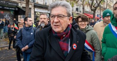 Syrie : Lecornu juge Mélenchon « irresponsable » pour ses propos après des frappes françaises contre l’EI