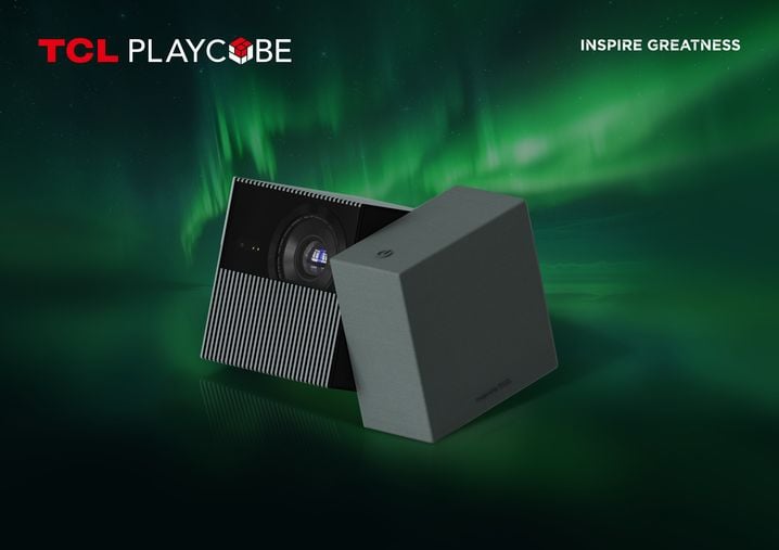 Le PlayCube de TCL, un projecteur nomade Full HD sous Google TV.