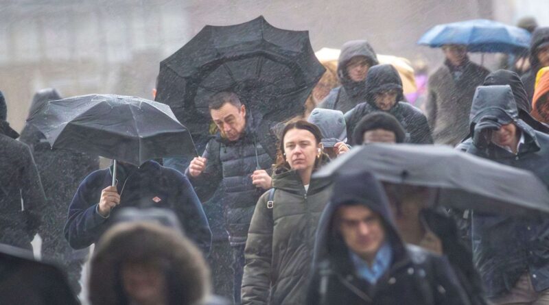 Tempête Herminia : Météo-France place neuf départements en vigilance orange vents ou crues ou pluie-inondation