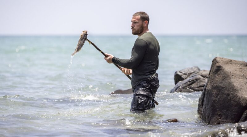 The « Island » sur M6 : De la prison à la chasse aux records... Qui est Loury Lag, le nouveau Mike Horn ?