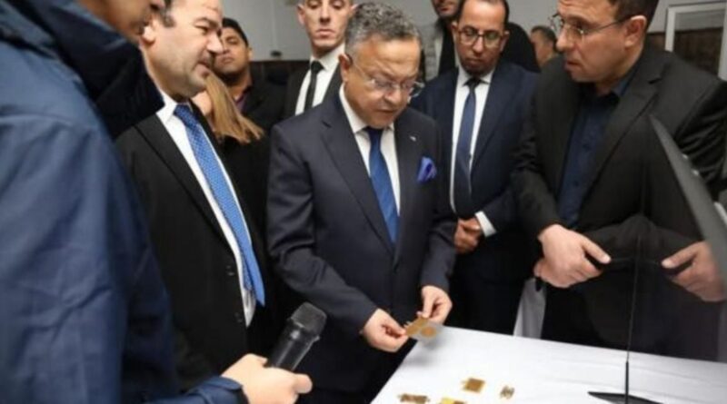 Une 1ʳᵉ en Afrique du Nord : Alger accueille la toute première usine de « puces électroniques »