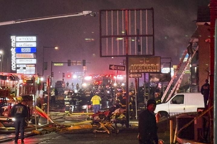 Dimanche, les équipes du NTSB ont retrouvé l’enregistreur vocal du cockpit, enfoncé à 2,5 mètres sous le site du crash.