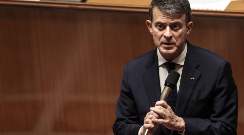 Droit du sol : Valls s’oppose à Retailleau et Darmanin sur l’immigration