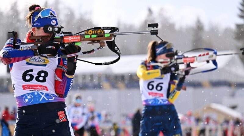 EN DIRECT Biathlon : Braisaz-Bouchet et les Bleues à l'assaut de la grande favorite Preuss... Suivez l'individuel dames avec nous