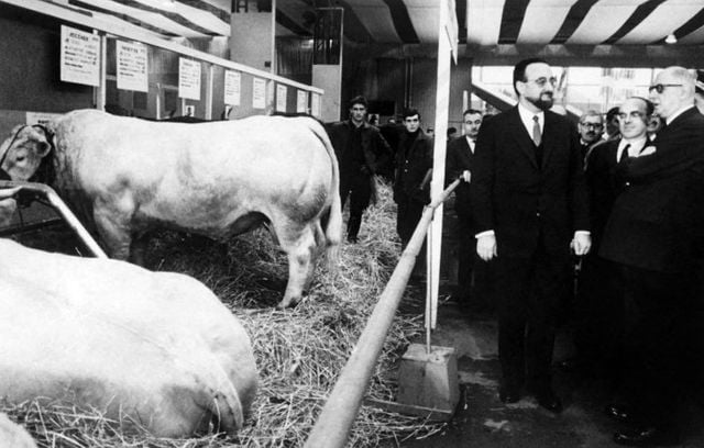 Le général de Gaulle a été le premier président de la République à visiter le Salon de l’Agriculture en 1965.