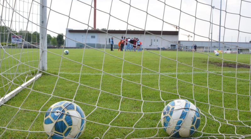 Espagne : « On va vous buter »… L’immense peur de trois femmes arbitres dans un match de football amateur