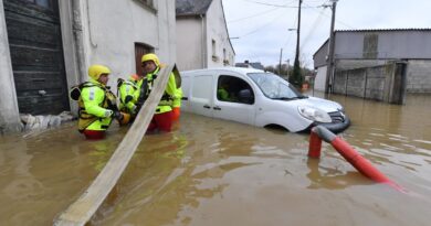 Inondations dans l’Ouest : La décrue s’annonce lente, six départements toujours en vigilance orange