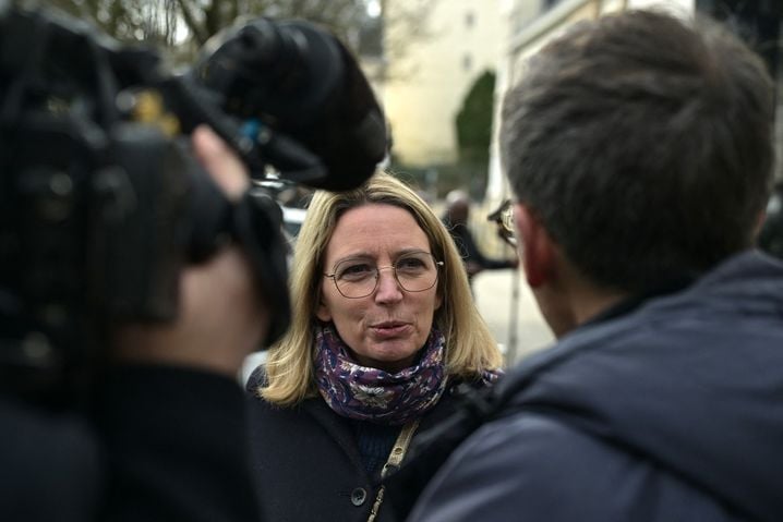 Amélie Lévêque est l'une des rares victimes de l'ancien chirurgien Joël Le Scouarnec à s'exprimer. Elle a très mal vécu le récit de Marie-France Le Scouarnec tenu mercredi à Vannes.