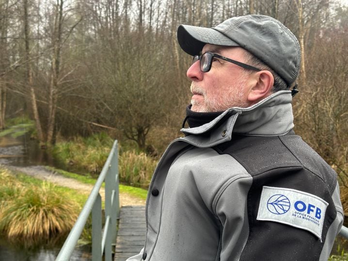 Alexandre Bertheau est Inspecteur de l'environnement à l'OFB en Eure-et-Loir depuis sa création, après 22 ans passée au sein de la police nationale. Ici en Eure-et-Loir le 7 février 2025.