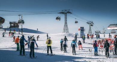 Savoie : Comment accéder aux stations de ski sans passer « dix heures dans les bouchons » après l’éboulement sur la RN90 ?