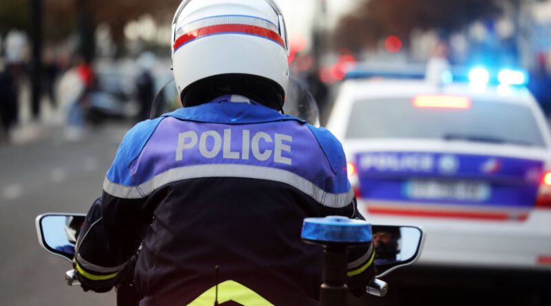 Seine-Saint-Denis : Un jeune homme poignardé à mort au milieu d’une départementale