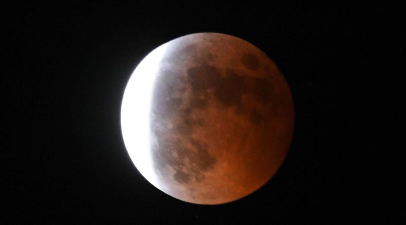 Comment profiter de l’éclipse de Lune de vendredi matin très tôt, visible depuis la France