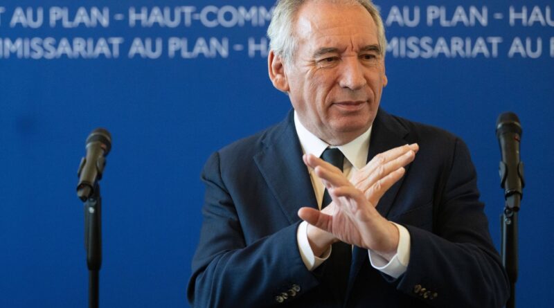 Guerre en Ukraine : Augmenter le budget de la défense, nouvelle mission impossible pour François Bayrou ?