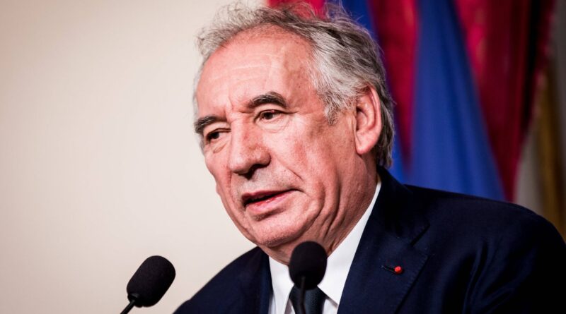 Le gouvernement Bayrou a « enterré » l’égalité femmes-hommes selon Oxfam