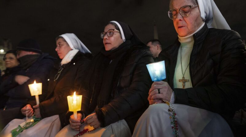 Pape François : Son état est « stable », il a passé une « nuit tranquille »