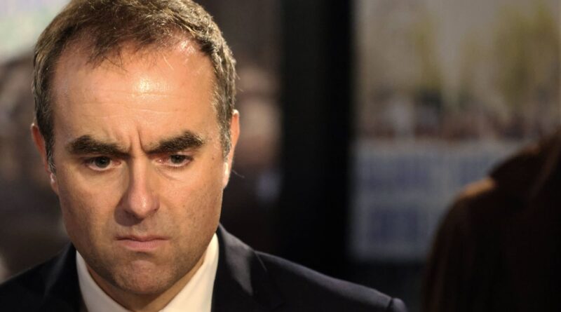 Démission de Sébastien Lecornu, négociations sur la réforme des retraites.