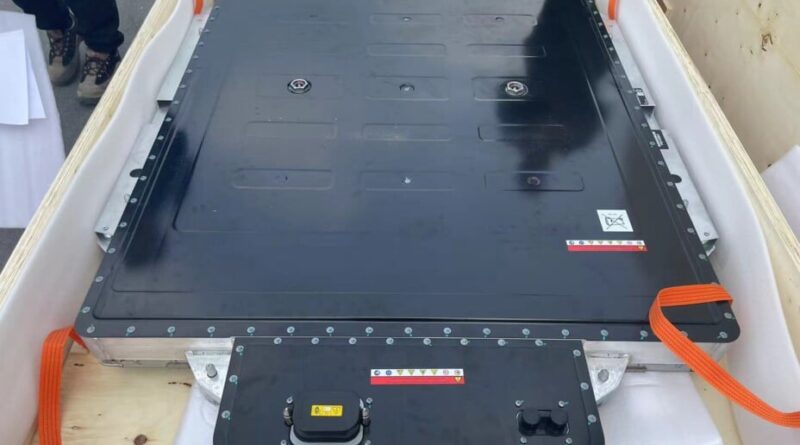 Des chercheurs chinois présentent une batterie solide et flexible.