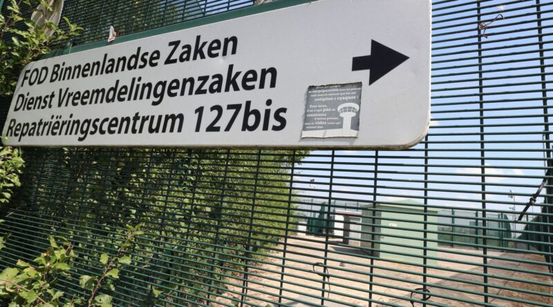 Un homme palestinien décède au centre 127bis, vraisemblablement par suicide.