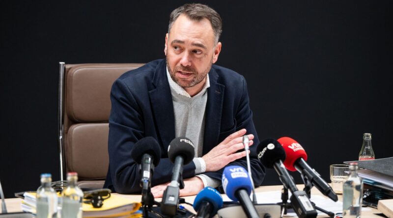 Accord budgétaire : Maxime Prévot déclare "On veille à aller chercher l’argent là où il se trouve"